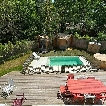 Light-filled House With Pool In Petit Piquey Lège-Cap-Ferret